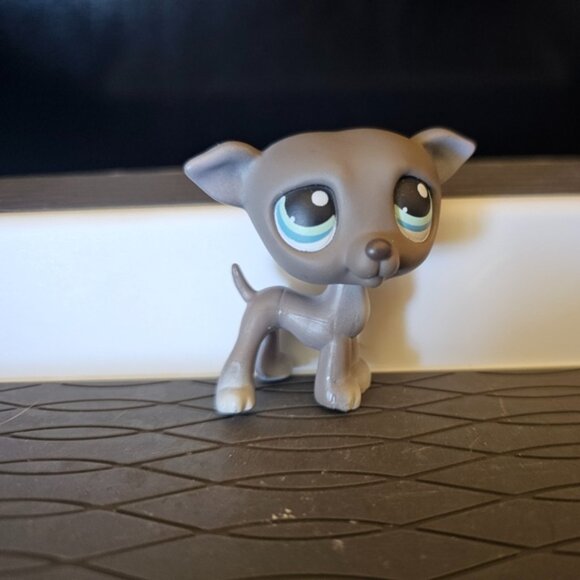 Littlest Pet Shop Grey Whippet dog 319 - Picture 1 of 5